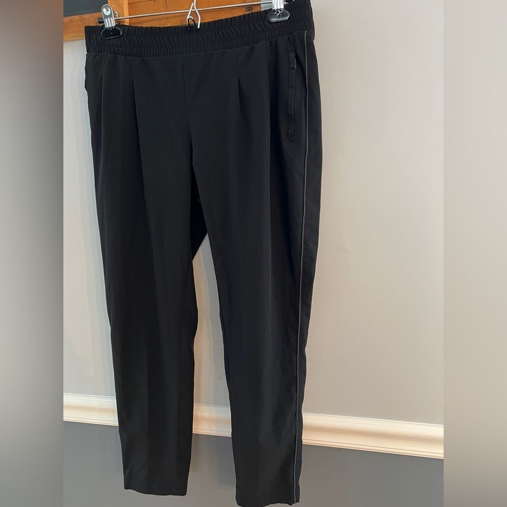 Fabletics Black Athletic Performance Jogger Pants… - image 9